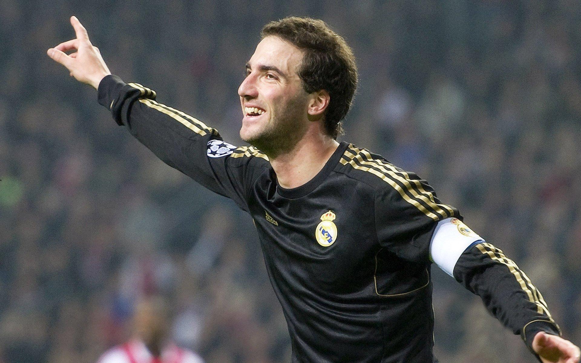 群星璀璨！CBA官方揭晓年度最佳阵容及国际球员最佳阵容